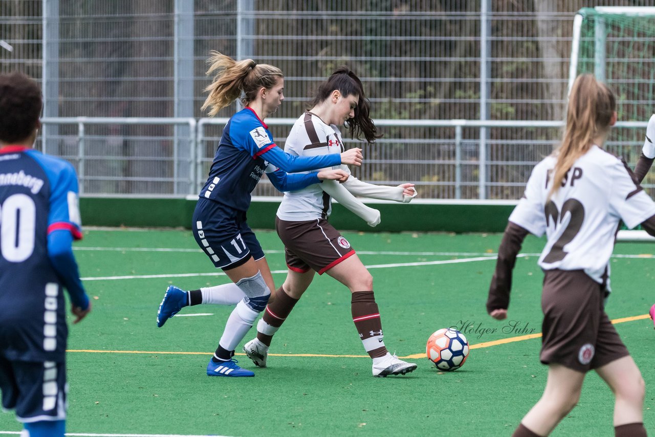 Bild 312 - wBJ VfL Pinneberg - St. Pauli : Ergebnis: 7:0 (Abbruch)